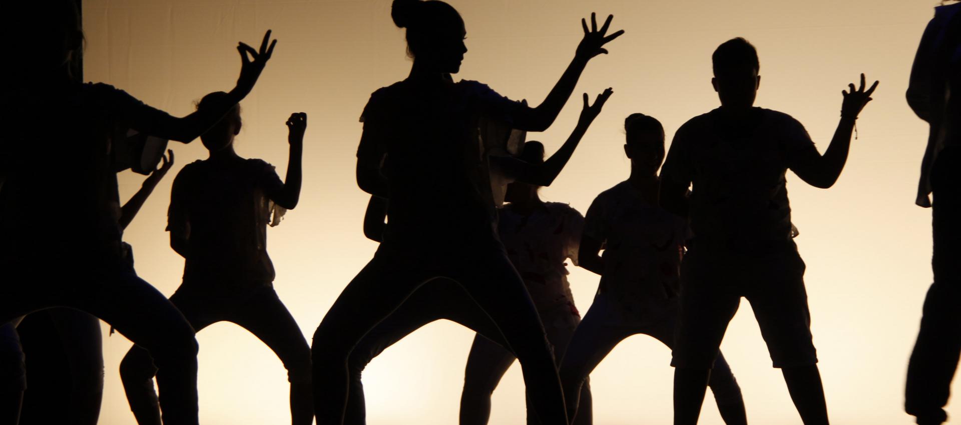 Danseurs sur scène