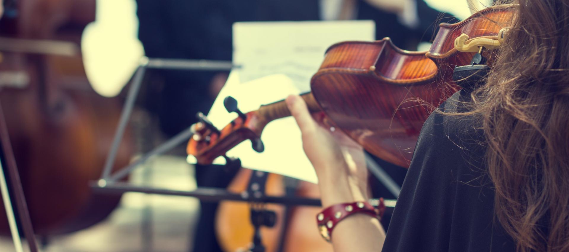 Violoniste dans un orchestre